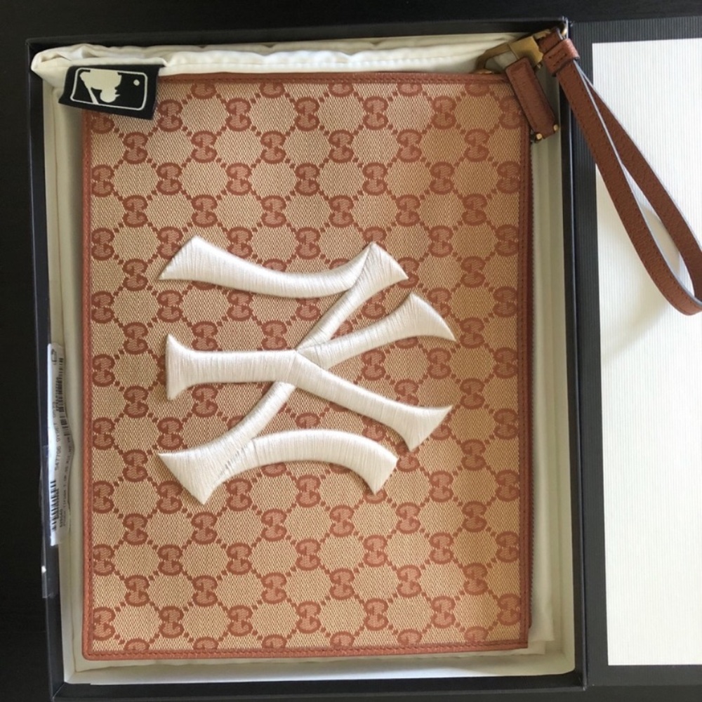 Gucci GG Canvas pouch with NY Yankees™ patch